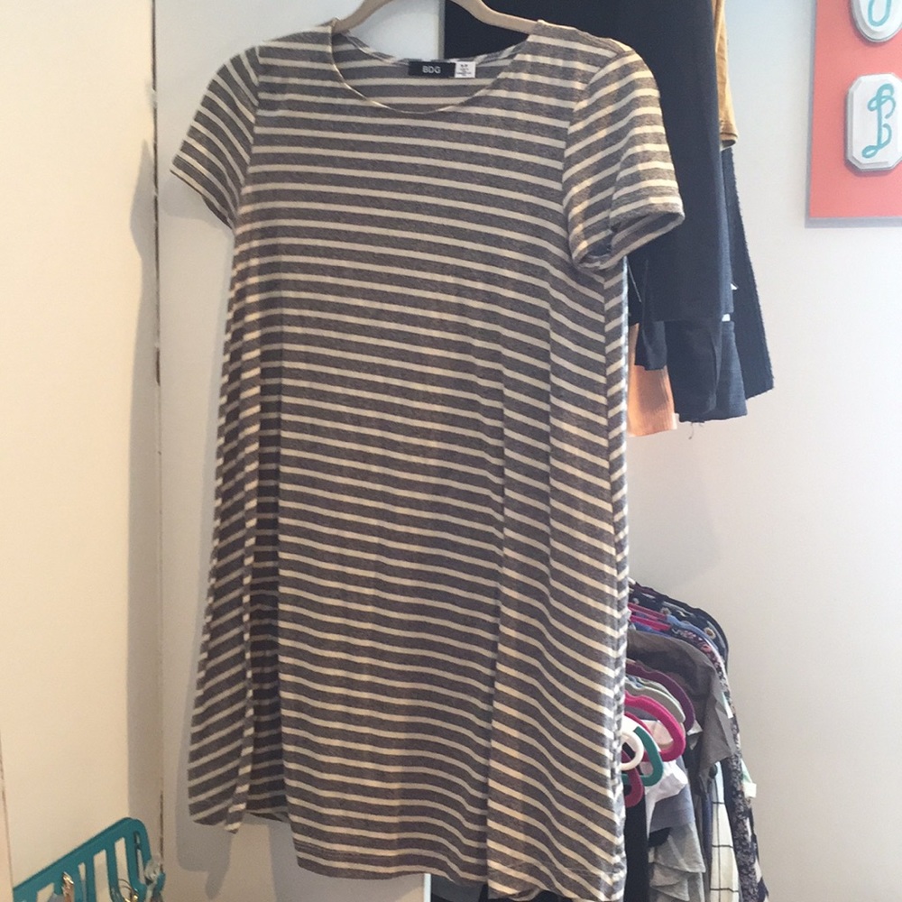 BDG cute dress!